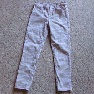 Levi's 720 High Rise Super Skinny Camo Jeans